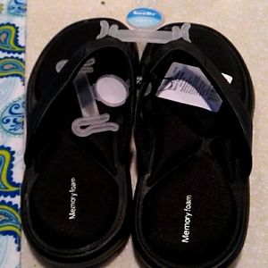 Sun & Sky slip on black Mens Flip Flop Style ..NWT. 9 - 10
